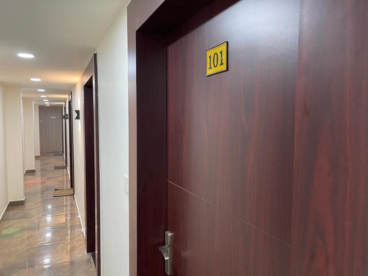 Bassac Residency Hotel Changanācheri Екстериор снимка